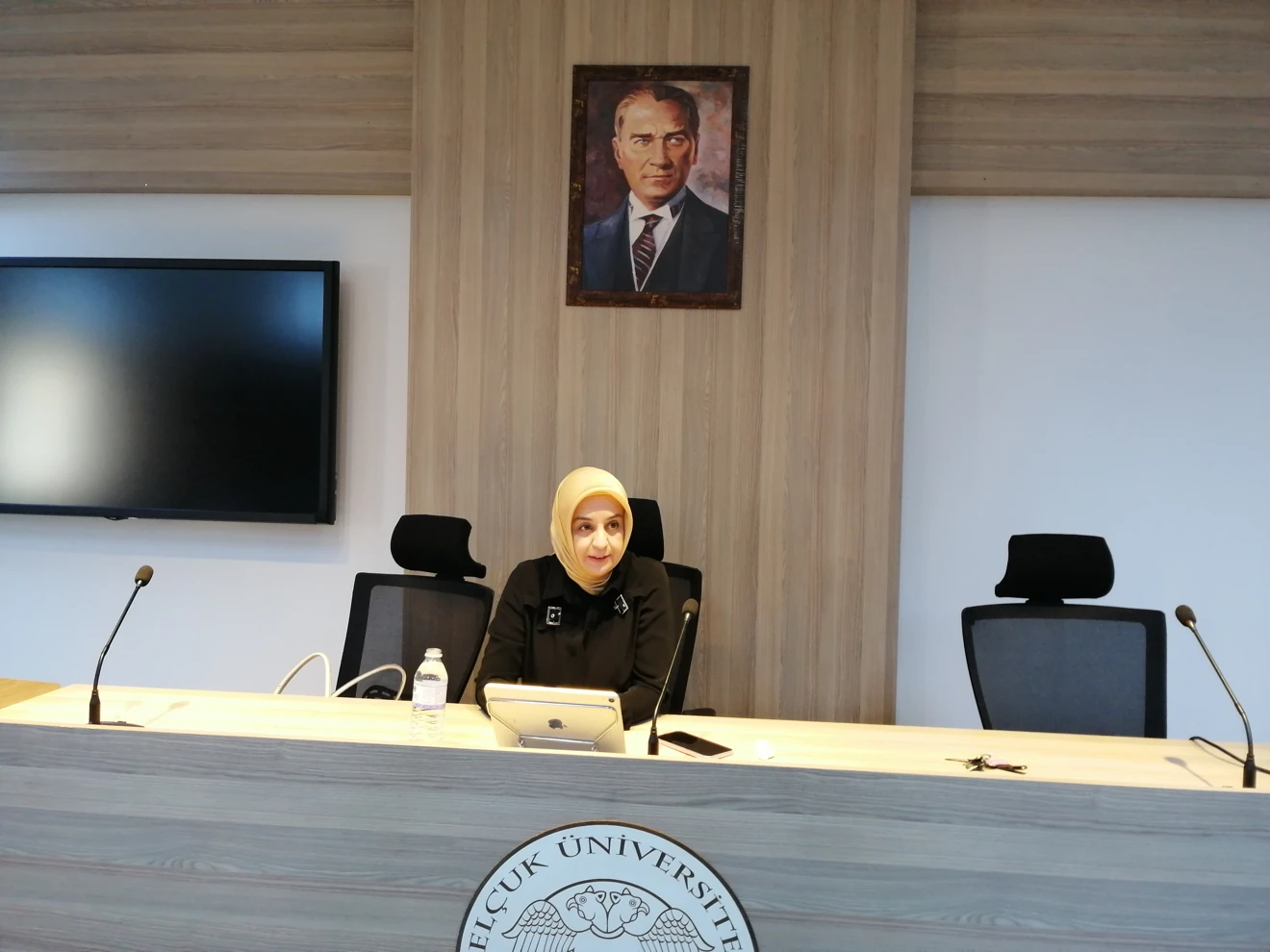 Edebiyat Fakültesi Felsefe Bölümü'nden "Apartheid Rejimlerde Epistemik Adaletsizlik" Konferansı